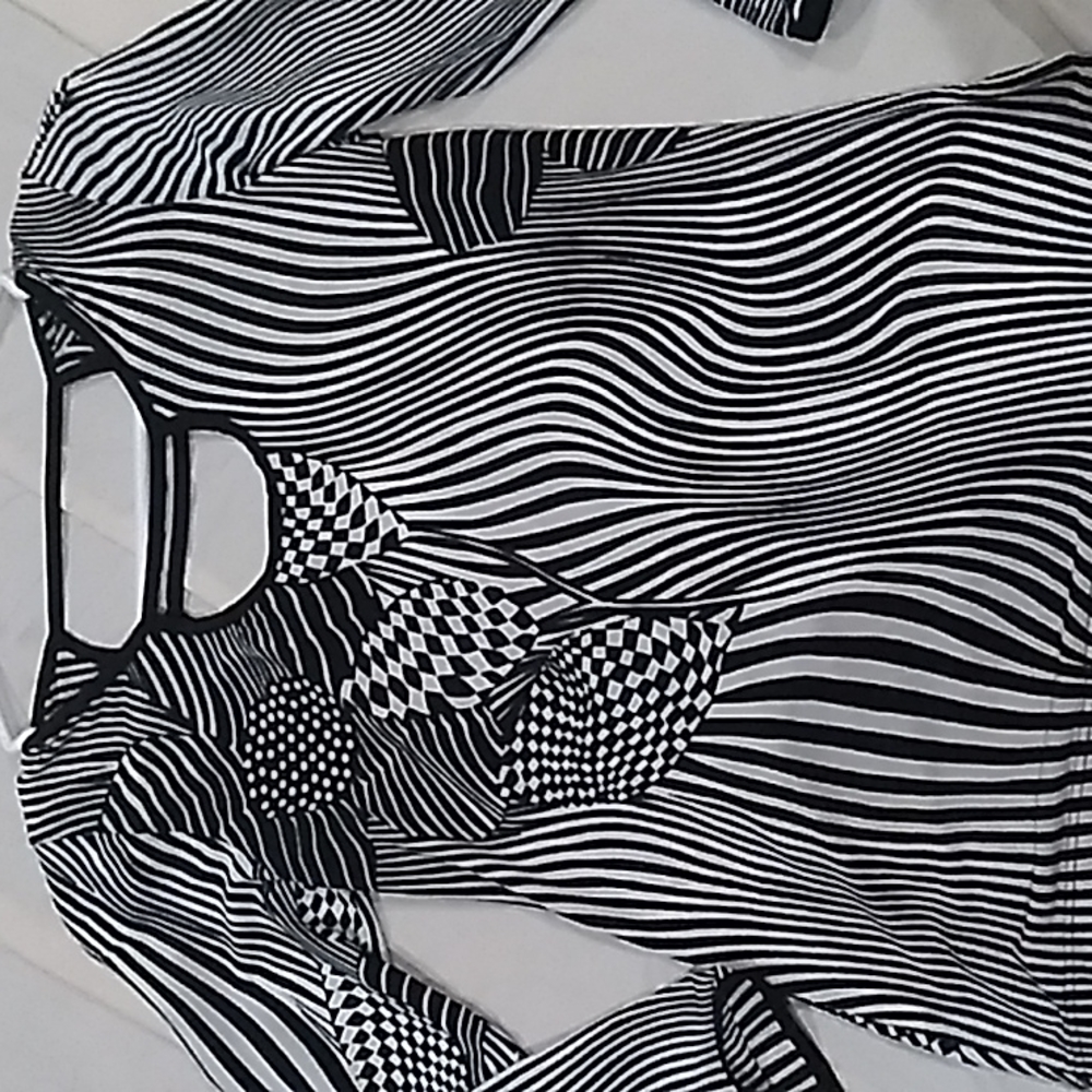 Vintage hippie six degrees black white wild print top sz s